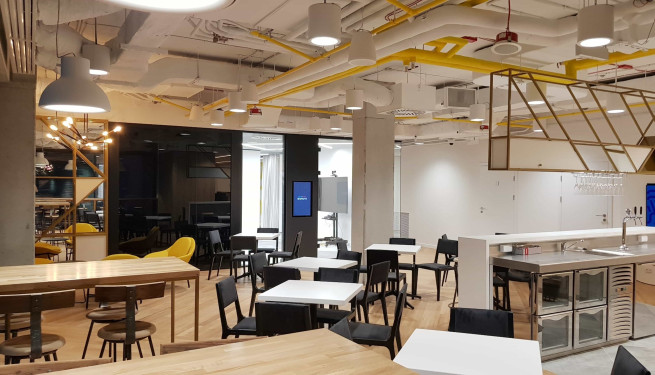 HubHub Nowogrodzka Square3