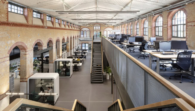 DSTRCTberlin office hall_AWIN_HGEsch